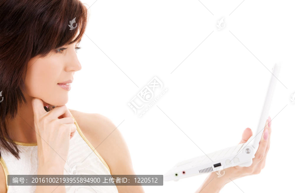 帶筆記本電腦的女人