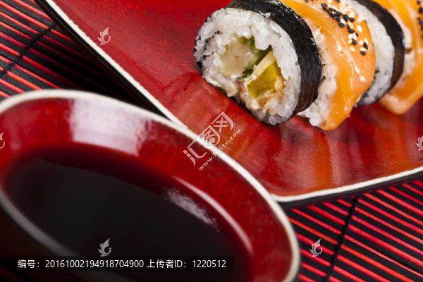 亞洲和壽司上的食物