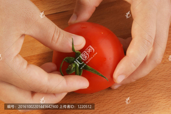 切蔬菜做蔬菜湯