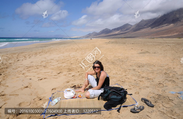 在海灘野餐。Playa,de,cofete加那利群島的富埃特文圖拉島島；西班牙；