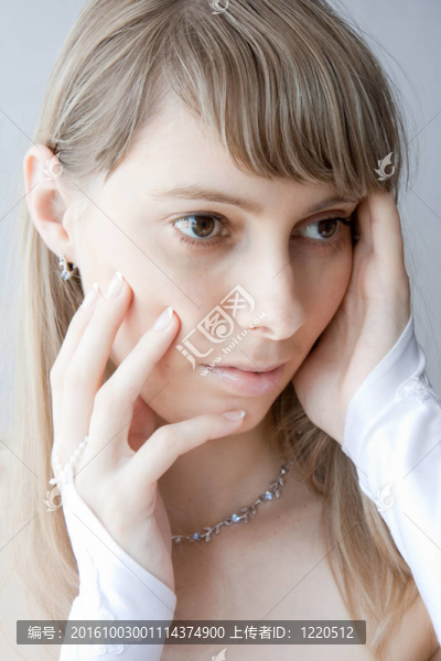 年輕性感的女孩