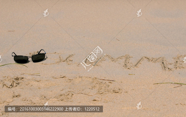 沙寫和太陽眼鏡