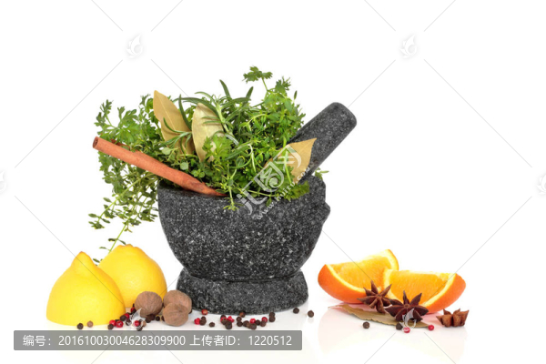 香草；香料和水果的選擇