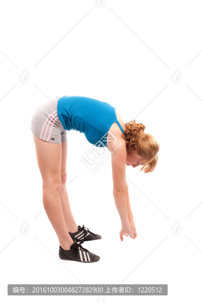 金發(fā)女孩做健身；孤立的白色