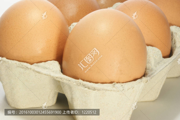 雞蛋在一個盒子里出售