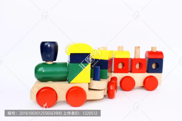 小木制火車玩具