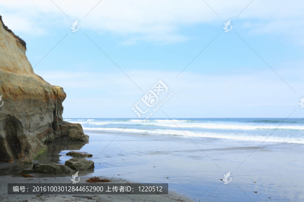公共海灘；CA