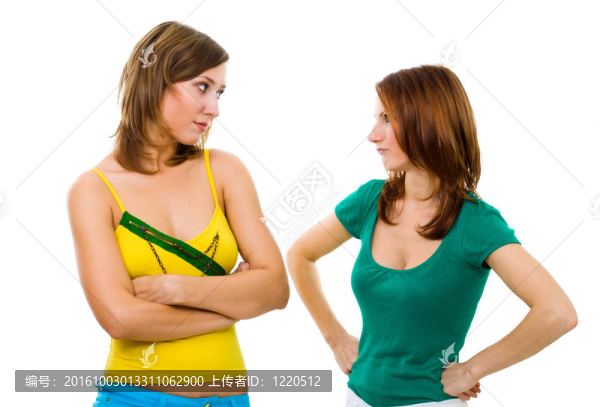 兩個(gè)女人的朋友有一個(gè)爭(zhēng)論