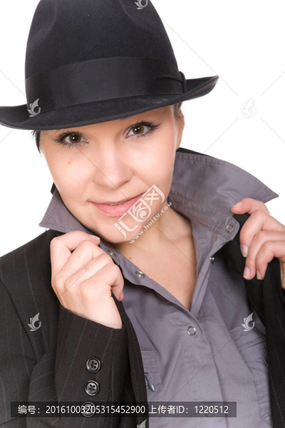 戴帽子的女人
