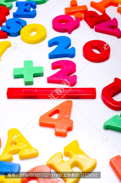 塑料數(shù)字-數(shù)學(xué)