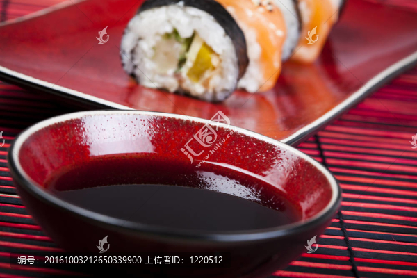 亞洲和壽司上的食物