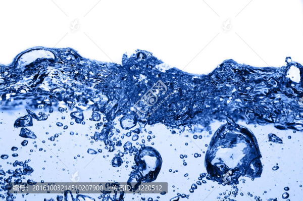 清澈的水