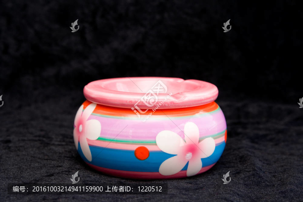 煙灰缸