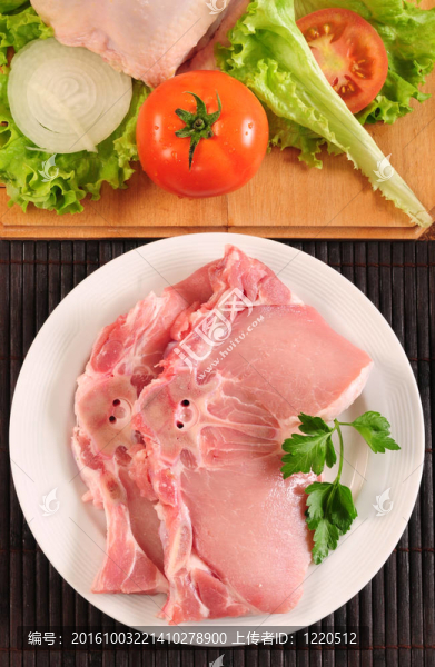 白板上的生肉
