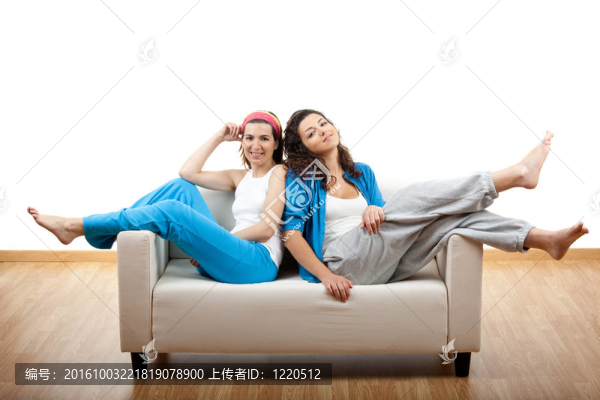兩個(gè)漂亮的女人