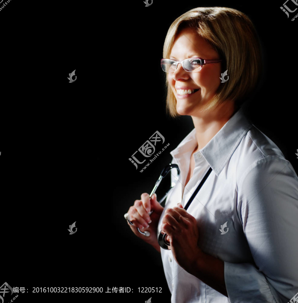 成熟的女醫(yī)生