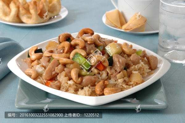 腰果雞球