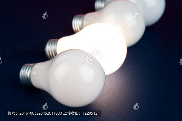 明亮的燈泡