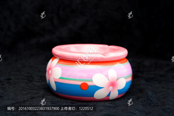 煙灰缸