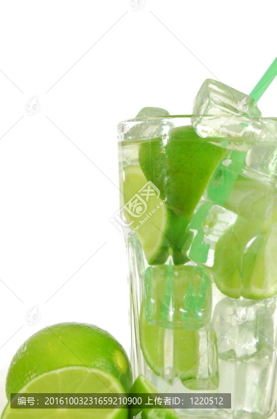 綠色的雞尾酒