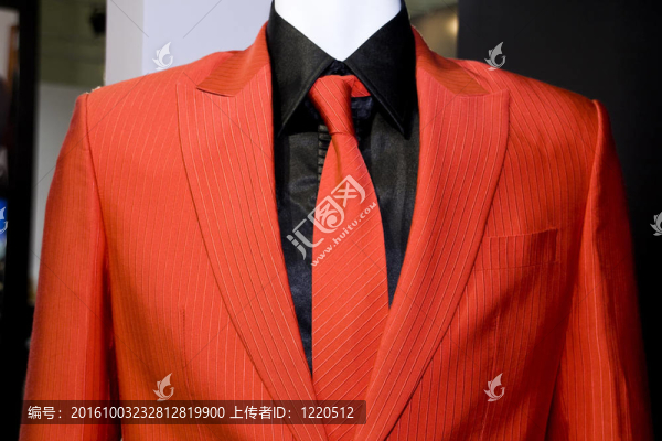 紅色西裝領(lǐng)帶