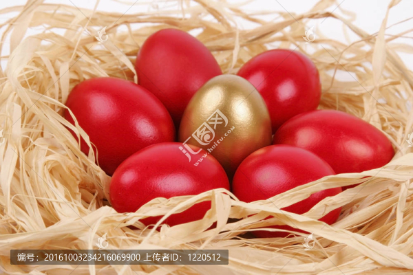 紅復(fù)活節(jié)蛋與金蛋