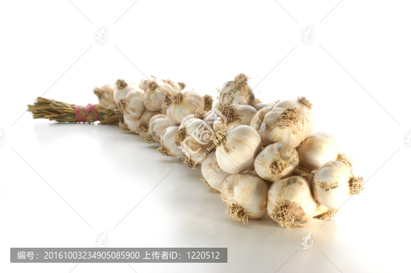 大量的從外地新鮮的大蒜
