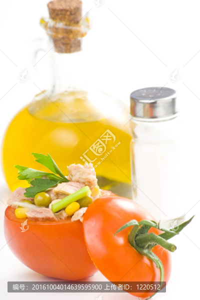 金槍魚釀番茄芹菜玉米豆