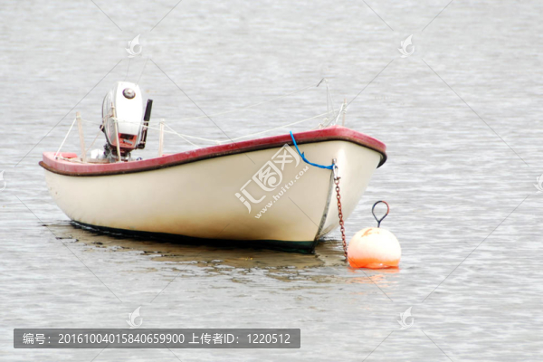 小船