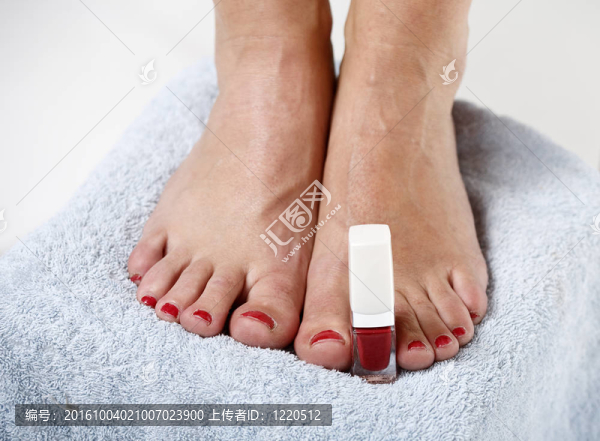 腳趾指甲油