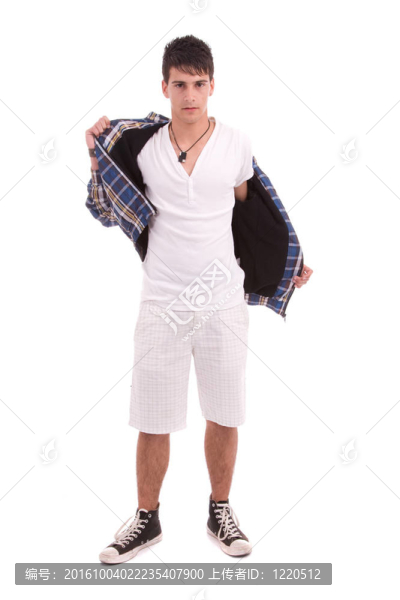 年輕男子冒充