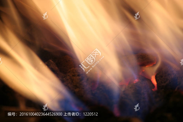 火
