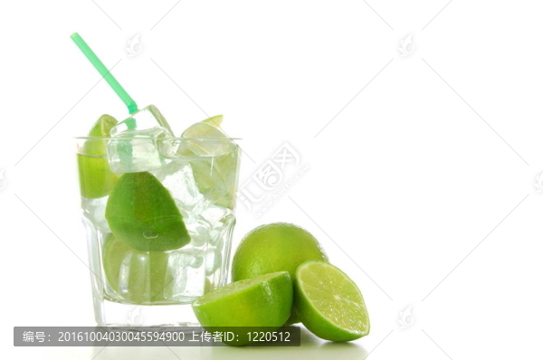 綠色的雞尾酒