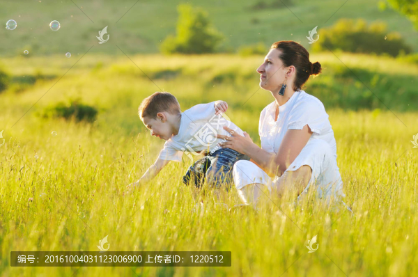 女人的孩子泡