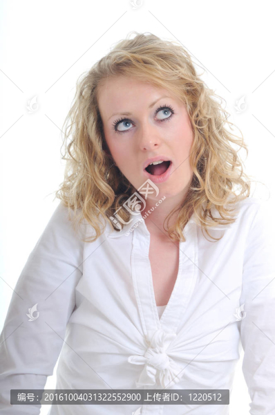 金發(fā)女人隔離