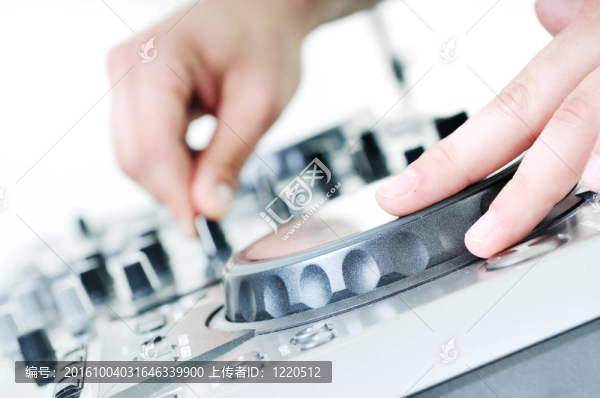 DJ留聲機(jī)
