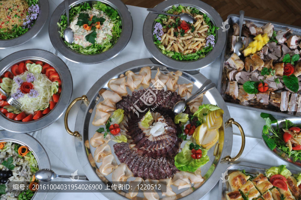 自助餐的食物