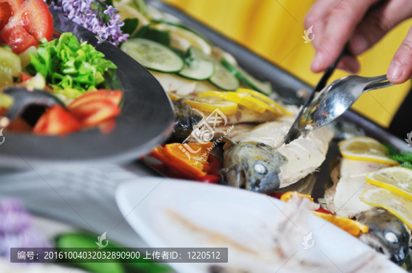 自助餐的食物