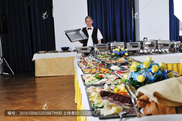 冷餐