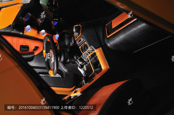 優(yōu)雅的車(chē)內(nèi)