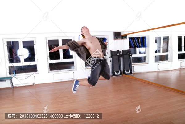 跳舞者跳