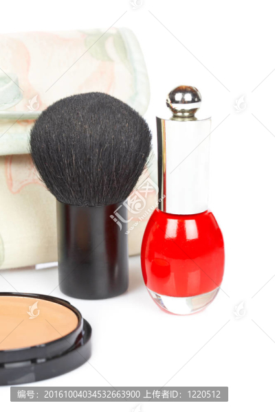 琳瑯滿目的化妝品