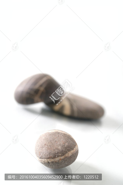 具有反射孤立的禪石