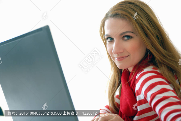 女商人在紅…