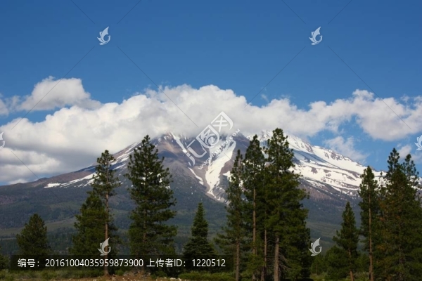 沙斯塔山和云-匯圖網(wǎng) www.fosd68.com 沙斯塔山和云