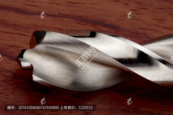 鉆頭在木頭上