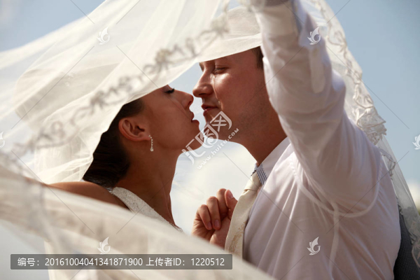 新婚夫婦