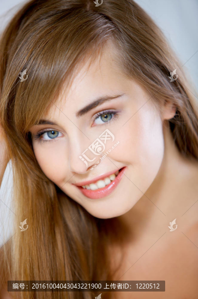 可愛的少女