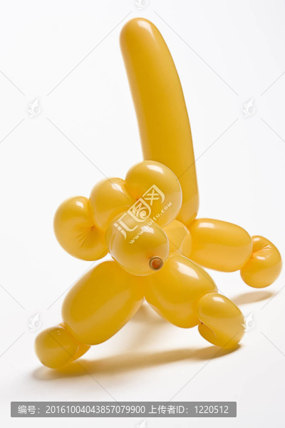 黃色的氣球狗