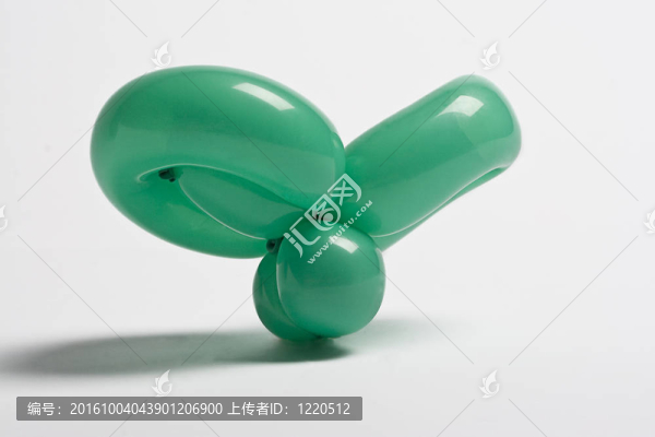 綠色的氣球飛